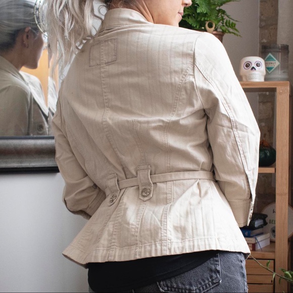 White House Black Market - Beige Jacket - Picture 3 of 5